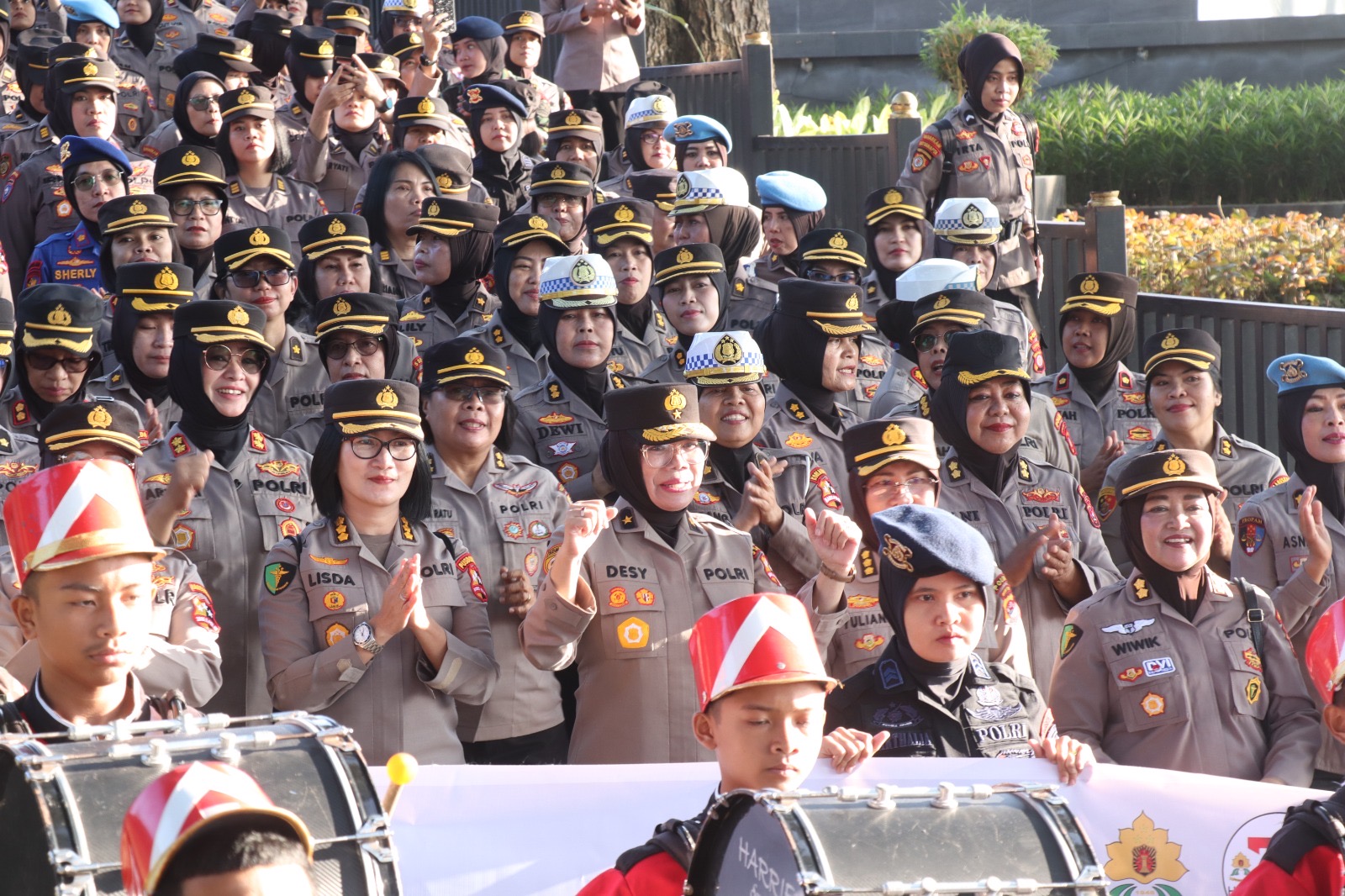 Napak Tilas Hari Jadi Polwan RI ke 76 Diwarnai Kegiatan Bakti Sosial