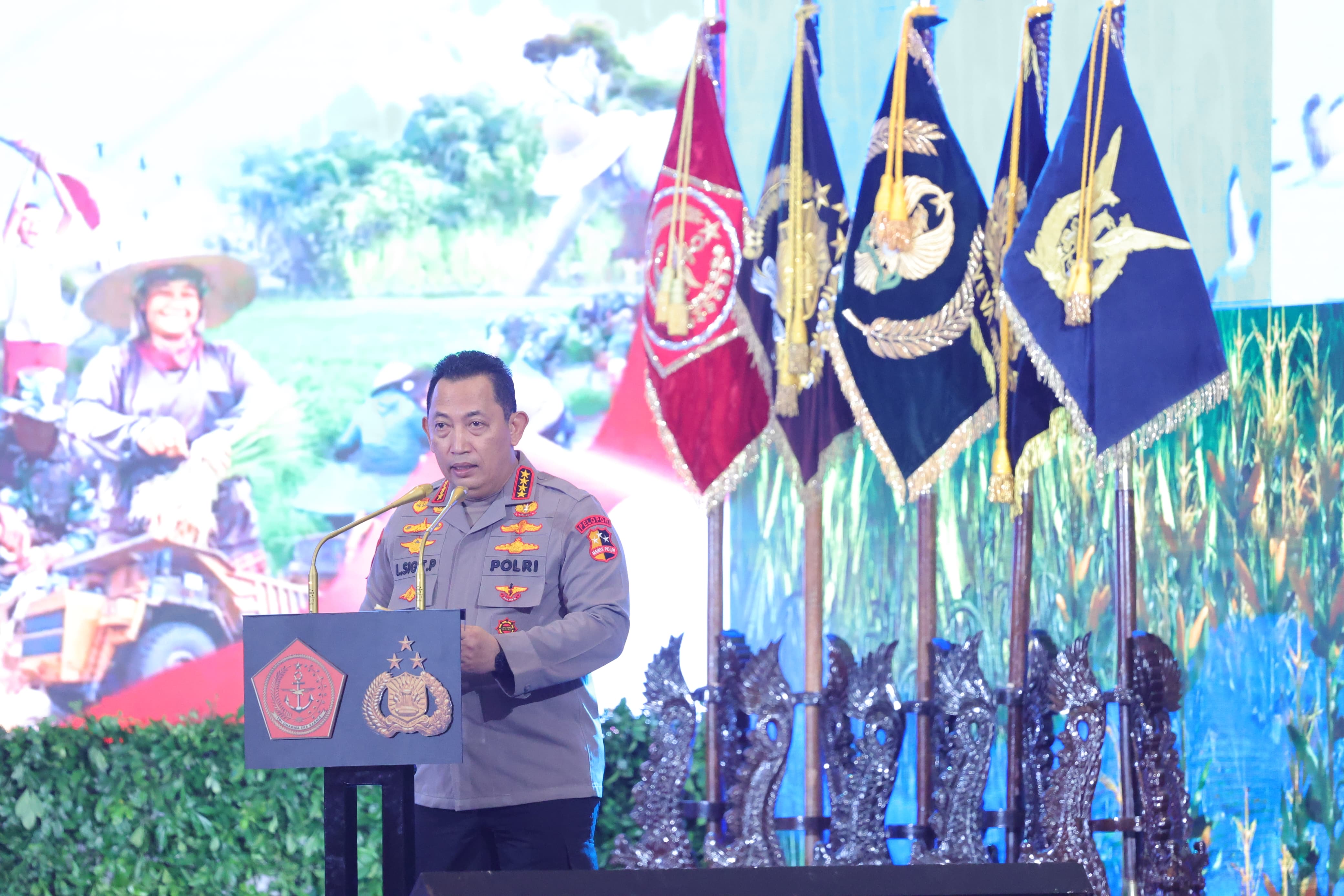 Kapolri Laporkan Direktorat PPA PPO Hingga Sinergitas TNI-Polri Kepada Presiden 