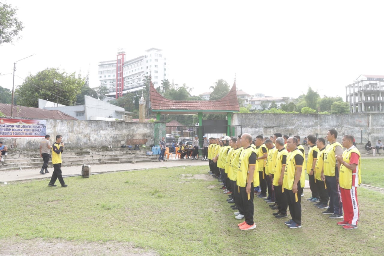 Ukur Kemampuan Fisik Personil,Bag SDM Polresta Bukittinggi Selenggarakan Kesjas Berkala 2025 