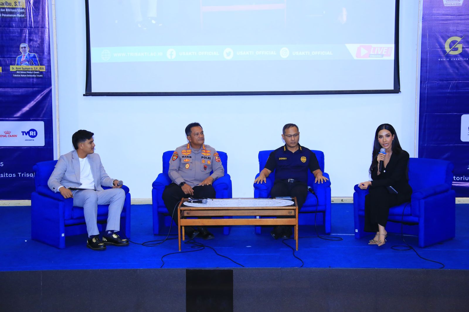 Seminar Nasional Menuju Indonesia Canine Bahas Kolaborasi Antarlembaga Dalam Pelacakan Barang Ilegal di Bandara