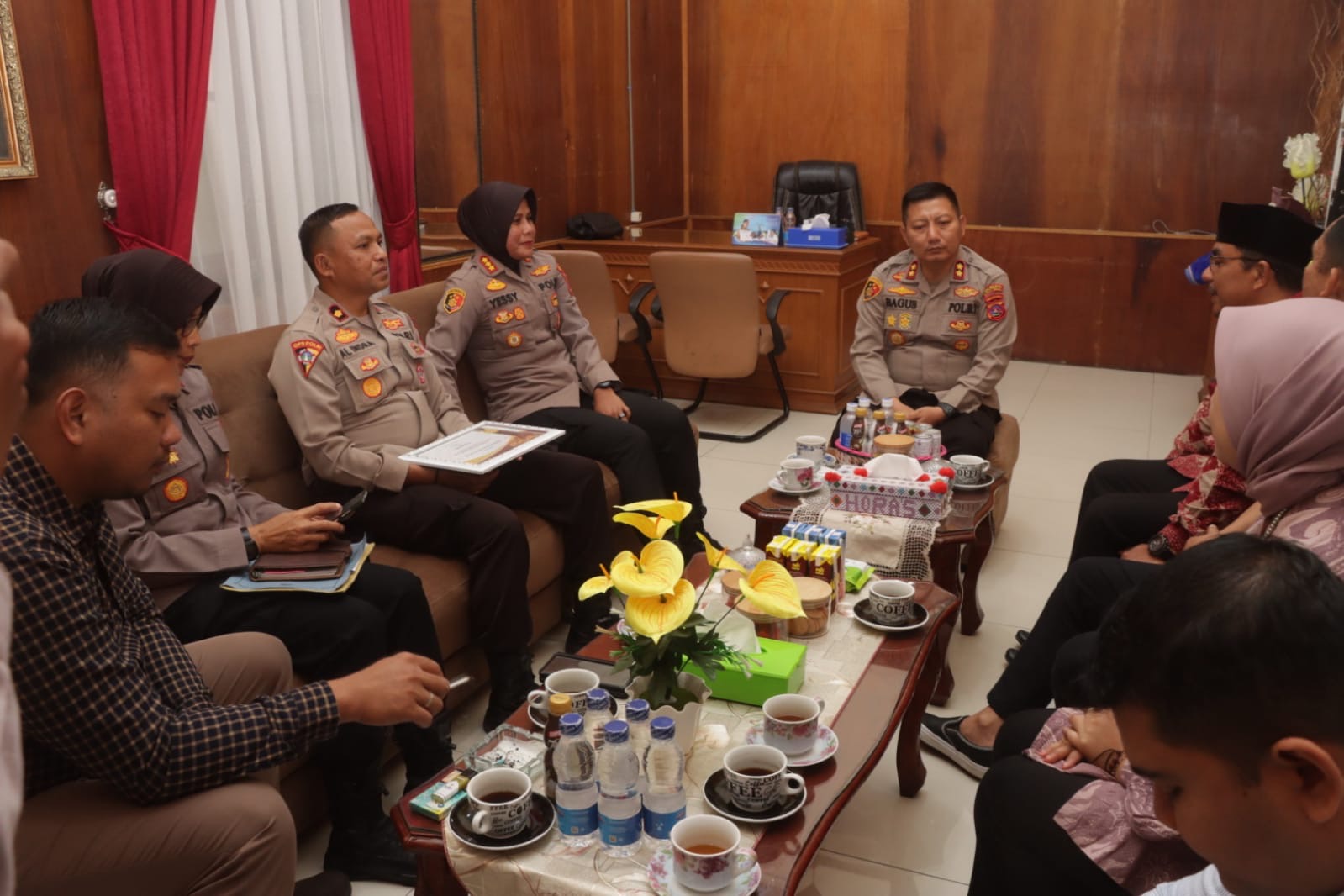 Kapolresta Bukittinggi Terima Kunjungan Ketua Bawaslu Kota Bukittinggi 