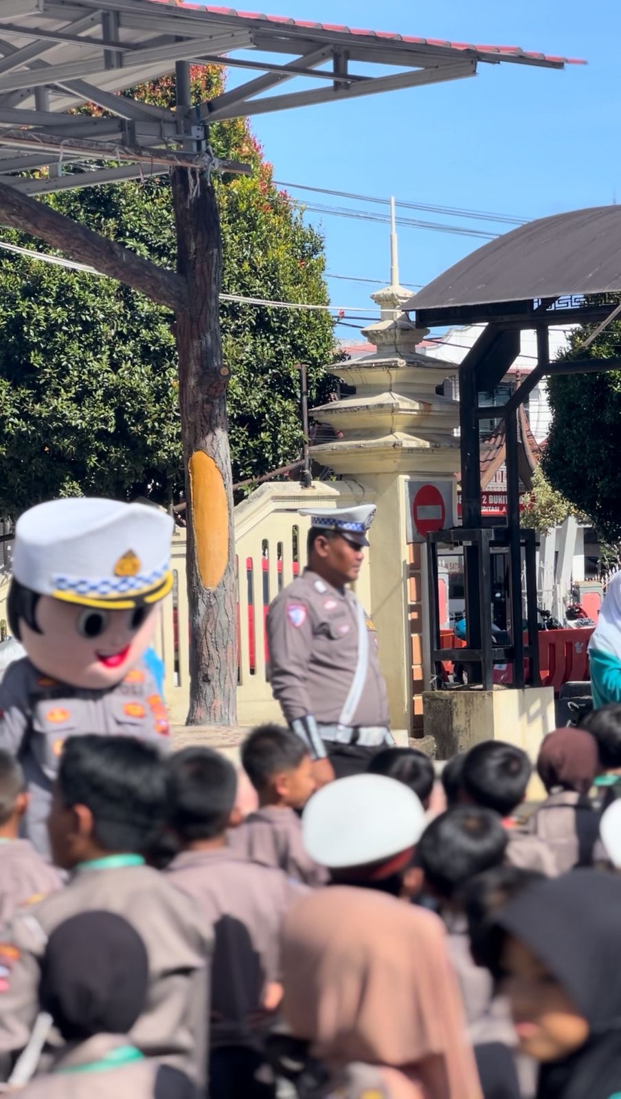 Edukasi Tertib Berlalulintas Sejak Dini Polresta Bukittinggi Melalui Program Polsanak 