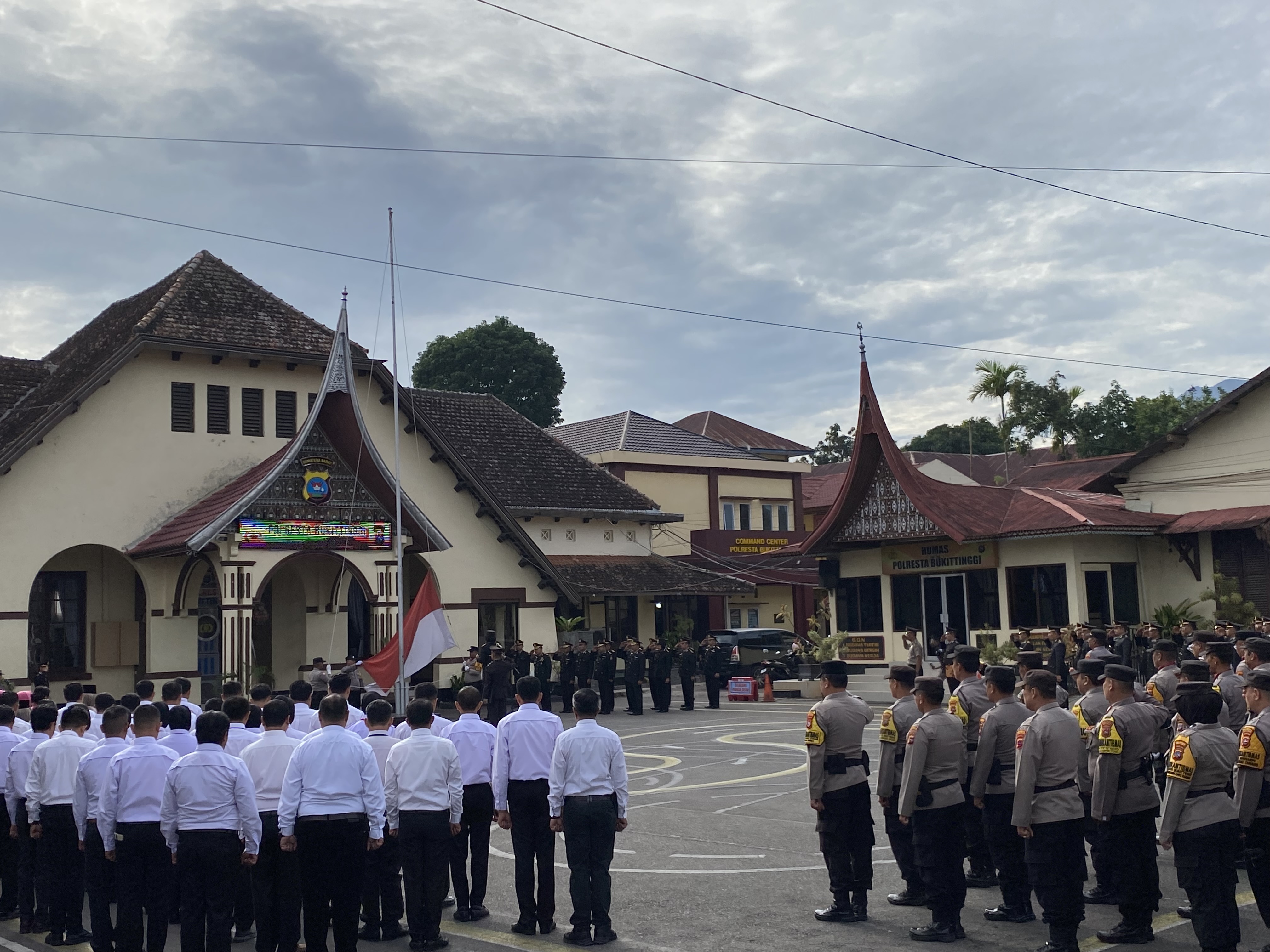 Kapolresta Bukittinggi Pimpin Upacara Peringatan Hari Lahir Pancasila 