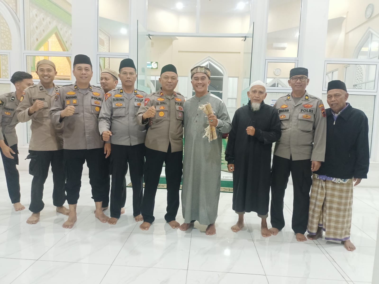 Subuh Berjamaah Polresta Bukittinggi Sampaikan Pesan Kamtibmas 